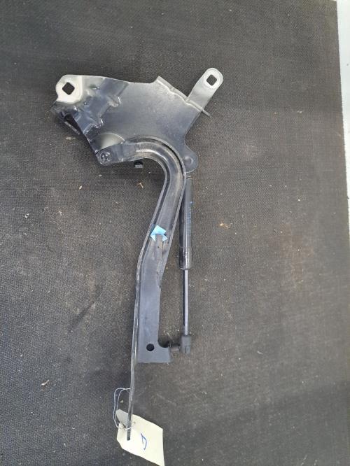Image Charniere de capot - RENAULT SCENIC 3