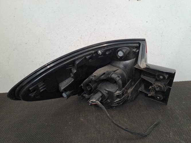 Image Feu arriere principal droit (feux) - RENAULT CAPTUR 1
