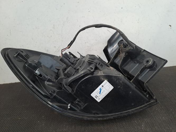 Image Feu arriere principal droit (feux) - RENAULT CAPTUR 1