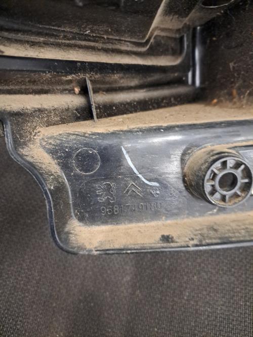 Image Feu arriere principal droit (feux) - CITROEN C3 PICASSO