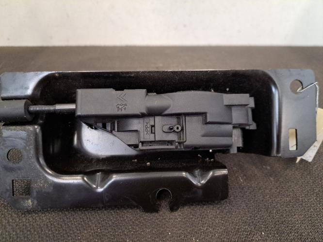 Image Serrure de hayon - CITROEN C4 GRAND PICASSO 2