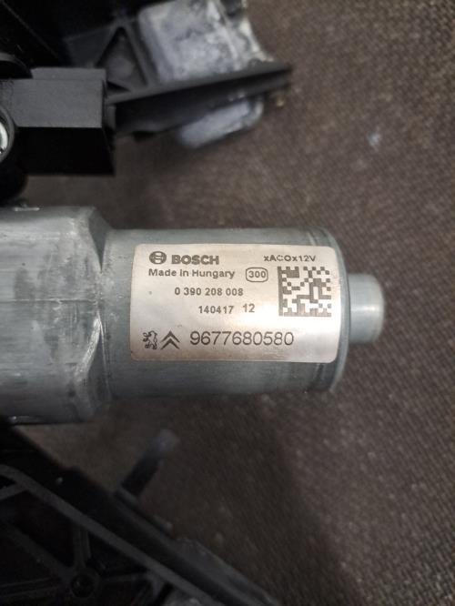 Image Moteur essuie glace arriere - CITROEN C4 GRAND PICASSO 2