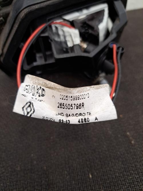 Image Feu arriere secondaire droit (feux) - RENAULT CLIO 4