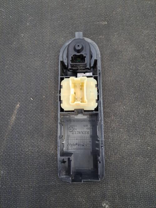 Image Interrupteur de leve vitre avant gauche - RENAULT CLIO 4