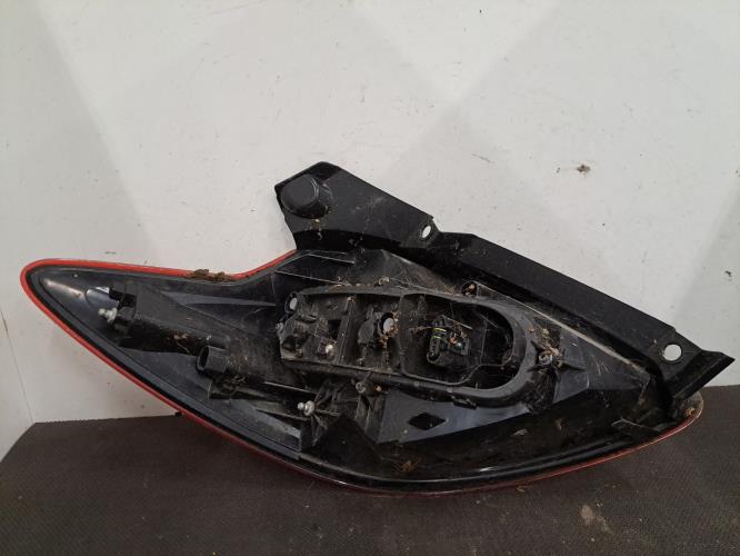 Image Feu arriere principal droit (feux) - FORD KA 2