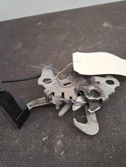 Image Serrure de capot - PEUGEOT 3008 1