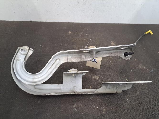 Image Charniere de capot - PEUGEOT 3008 1