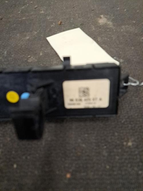 Image Bouton de warning - PEUGEOT 3008 1