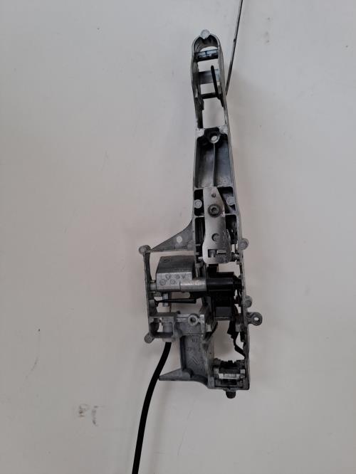 Image Serrure avant gauche - PEUGEOT 2008 1