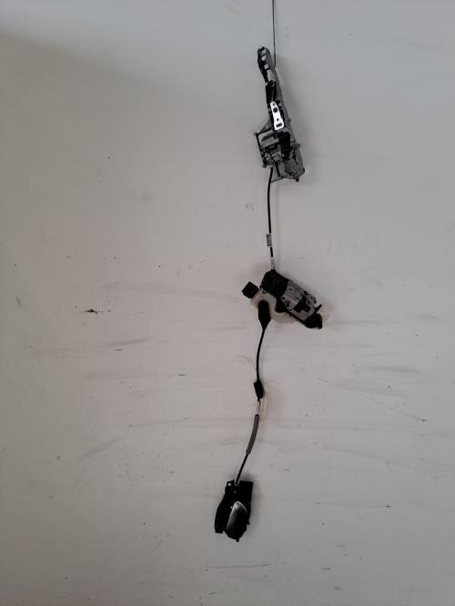 Image Serrure avant gauche - PEUGEOT 2008 1