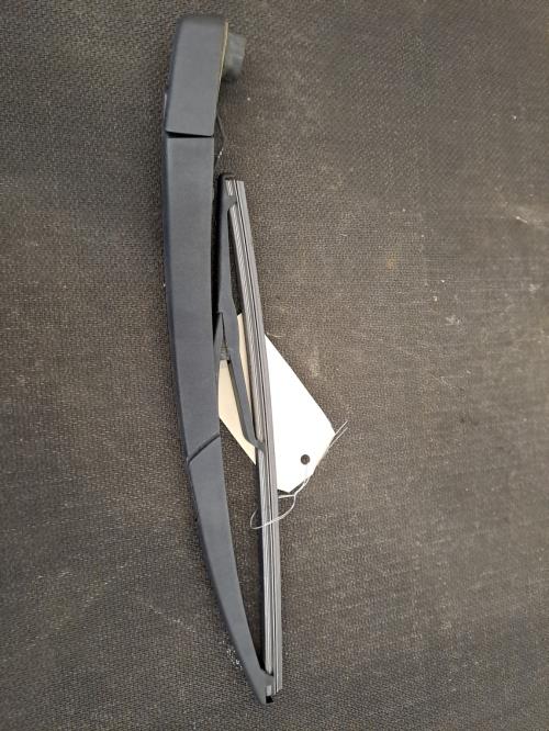 Image Bras essuie glace arriere - PEUGEOT 2008 1
