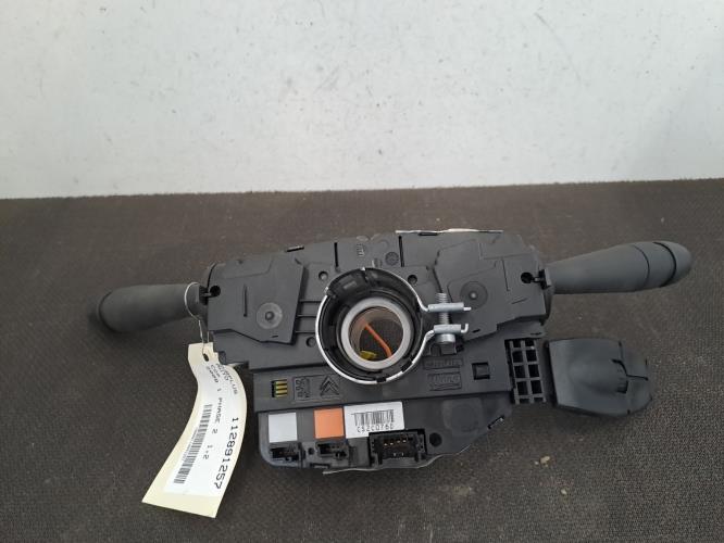 Image Com (Bloc Contacteur Tournant+Commodo Essuie Glace+Commodo Phare) - PEUGEOT 2008 1