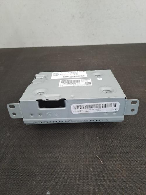 Image Autoradio d'origine - PEUGEOT 2008 1