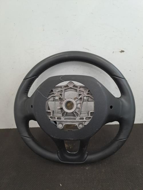 Image Volant - PEUGEOT 2008 1