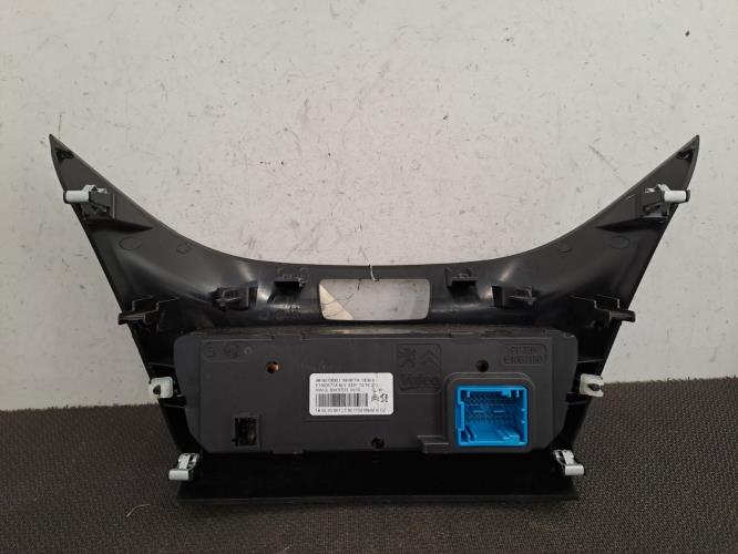 Image Commande chauffage - PEUGEOT 2008 1