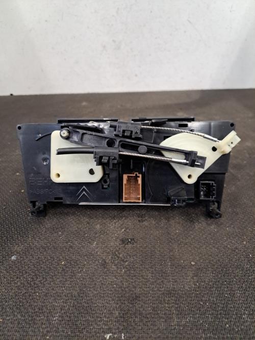 Image Commande chauffage - PEUGEOT 5008 1