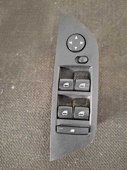 Image Interrupteur de leve vitre avant gauche - BMW X1 E84