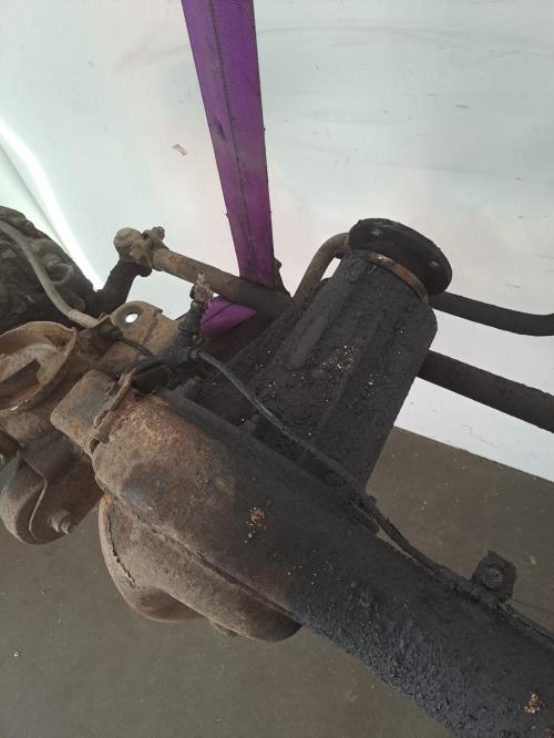 Image Essieu avant - TOYOTA LAND CRUISER 2 J70