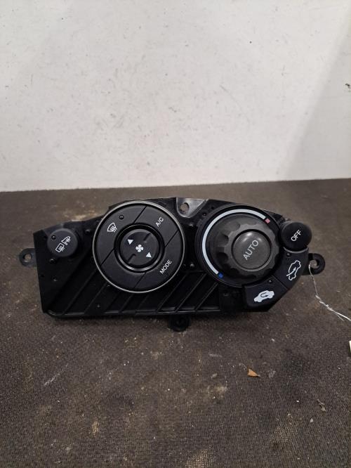 Image Commande chauffage - HONDA CIVIC 8