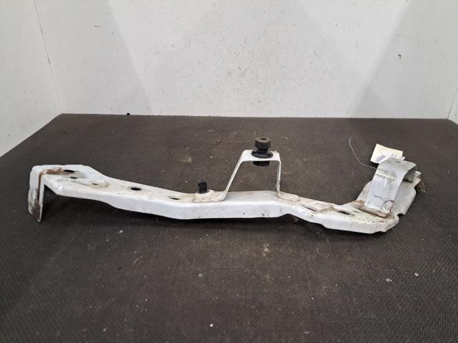 Image Support de phare gauche (tôle) - RENAULT FLUENCE