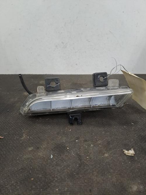 Image Feu diurne avant gauche - RENAULT CLIO 4