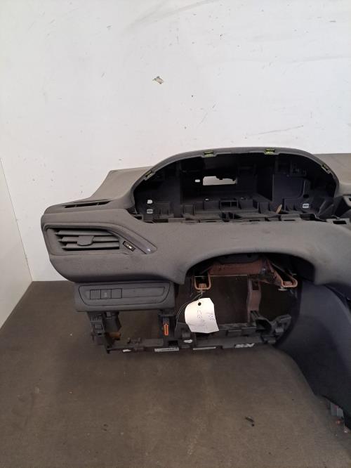 Image Tableau de bord - PEUGEOT 208 1
