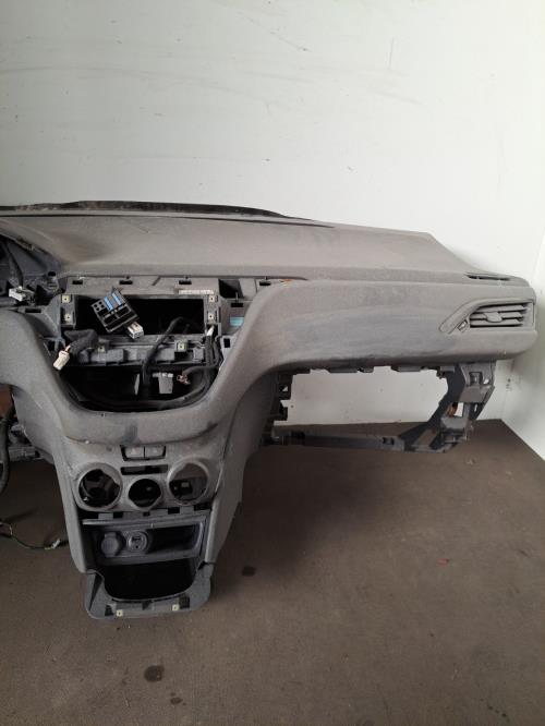 Image Tableau de bord - PEUGEOT 208 1