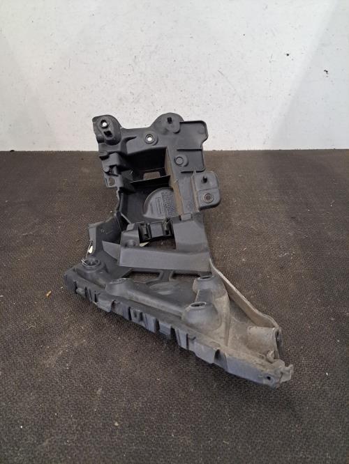 Image Moulure de pare choc arriere - RENAULT CLIO 4