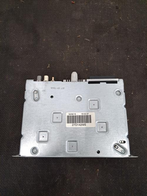 Image Autoradio d'origine - PEUGEOT 308 2 SW
