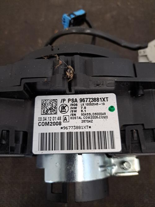 Image Com (Bloc Contacteur Tournant+Commodo Essuie Glace+Commodo Phare) - CITROEN C3 2