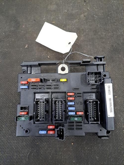 Image Boitier servitude moteur (BSM) - PEUGEOT 206+