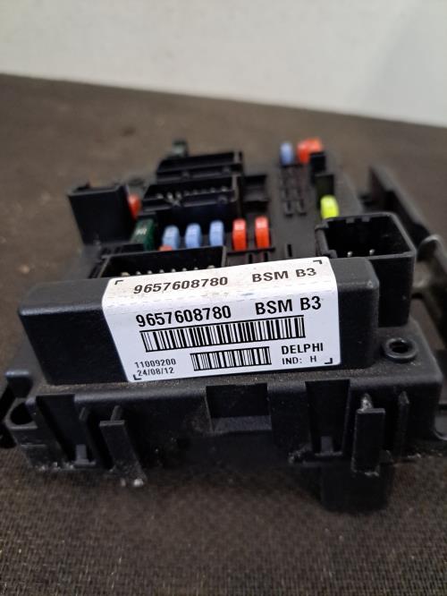 Image Boitier servitude moteur (BSM) - PEUGEOT 206+