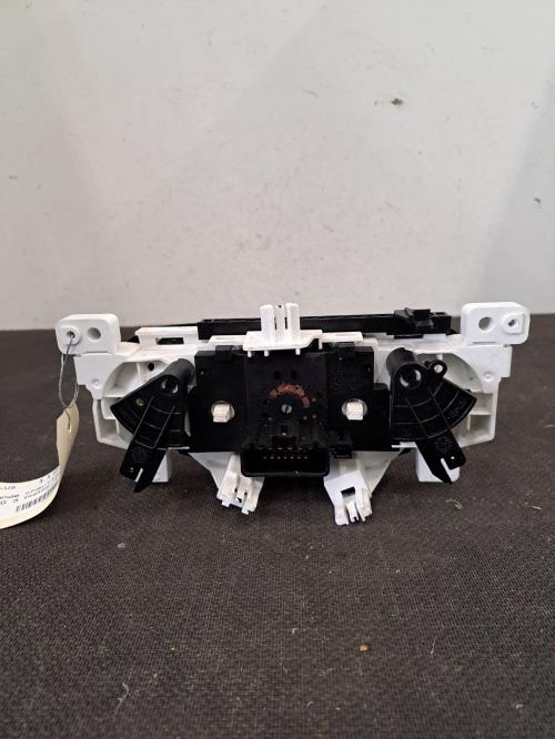 Image Commande chauffage - RENAULT TWINGO 3