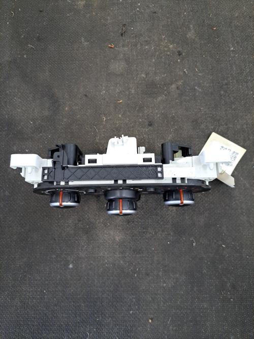 Image Commande chauffage - RENAULT TWINGO 3