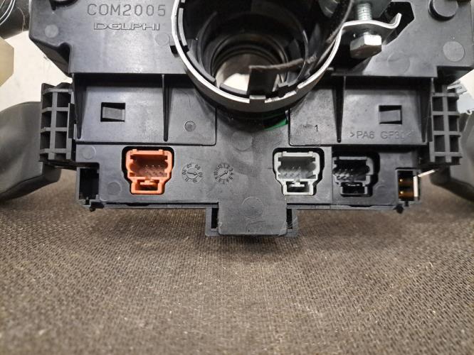 Image Com (Bloc Contacteur Tournant+Commodo Essuie Glace+Commodo Phare) - CITROEN BERLINGO 2