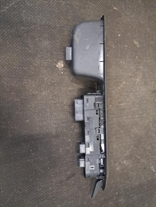 Image Interrupteur de leve vitre avant gauche - CITROEN C4 2