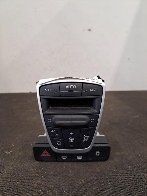 Image Commande chauffage - RENAULT LAGUNA 3