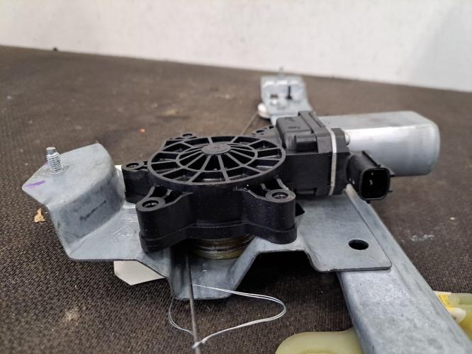 Image Leve vitre electrique avant droit - RENAULT CLIO 4