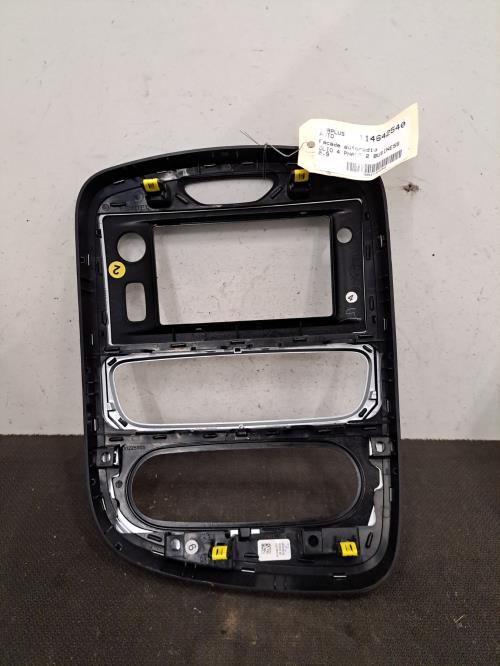 Image Facade autoradio - RENAULT CLIO 4