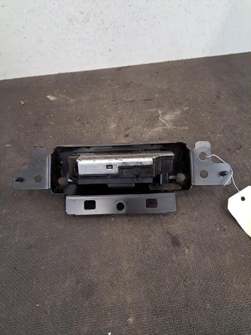 Image Serrure de hayon - PEUGEOT 208 1