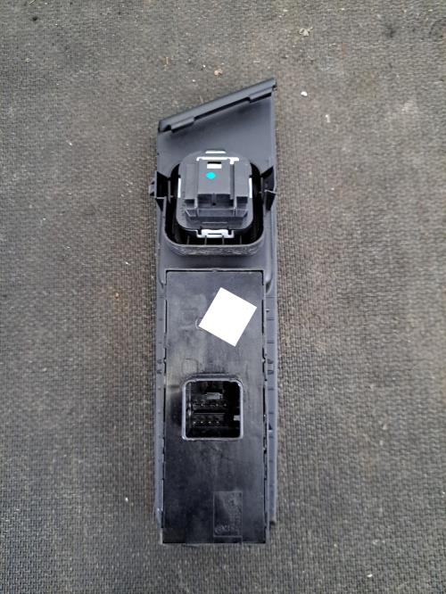 Image Interrupteur de leve vitre avant gauche - VOLKSWAGEN PASSAT 6