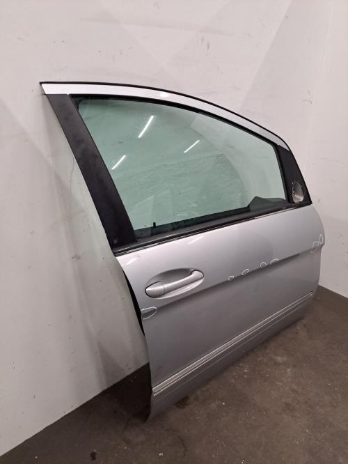 Image Porte avant droit - MERCEDES CLASSE B 245