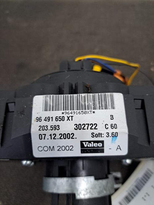 Image Com (Bloc Contacteur Tournant+Commodo Essuie Glace+Commodo Phare) - CITROEN C3 1