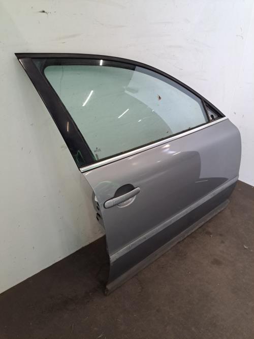 Image Porte avant droit - VOLKSWAGEN PASSAT 4