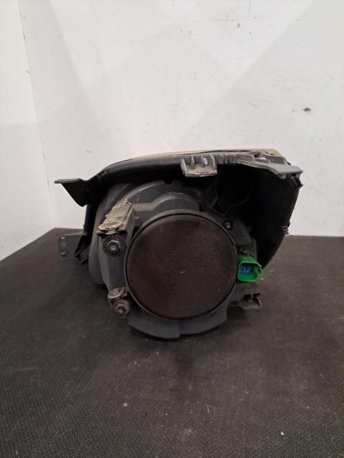 Image Optique avant principal droit (feux)(phare) - FORD FIESTA 5