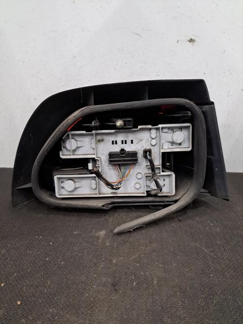 Image Feu arriere principal gauche (feux) - RENAULT CLIO 1