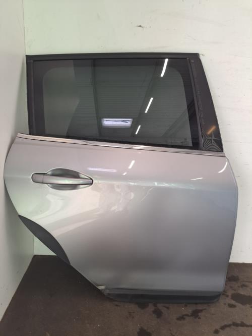 Image Porte arriere droit - PEUGEOT 2008 1