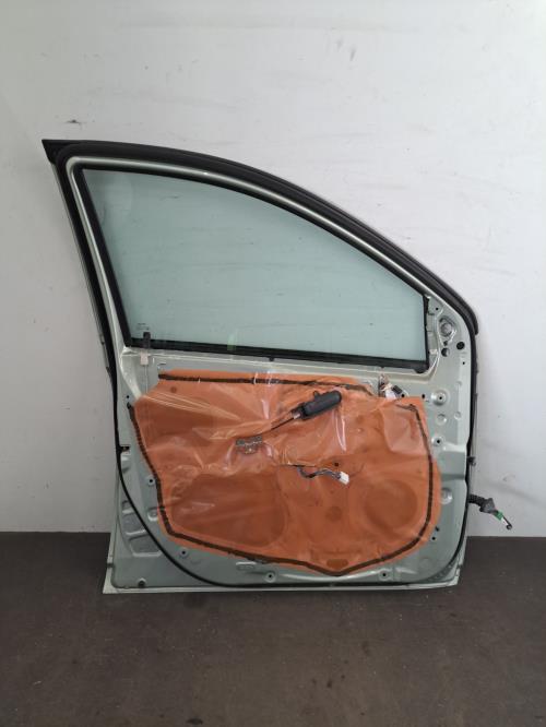 Image Porte avant gauche - TOYOTA YARIS 1