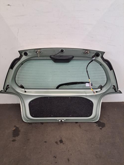 Image Malle/Hayon arriere - TOYOTA YARIS 1