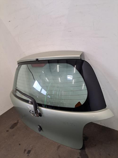 Image Malle/Hayon arriere - TOYOTA YARIS 1
